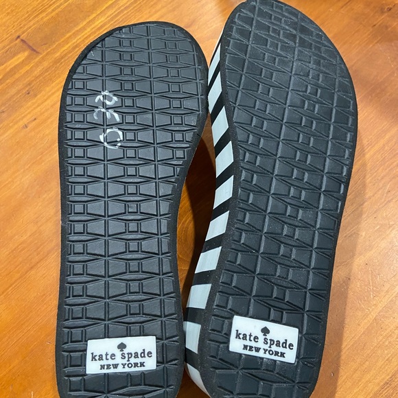 Kate Spade ♠️ platform flip flops size 7 - Picture 2 of 5